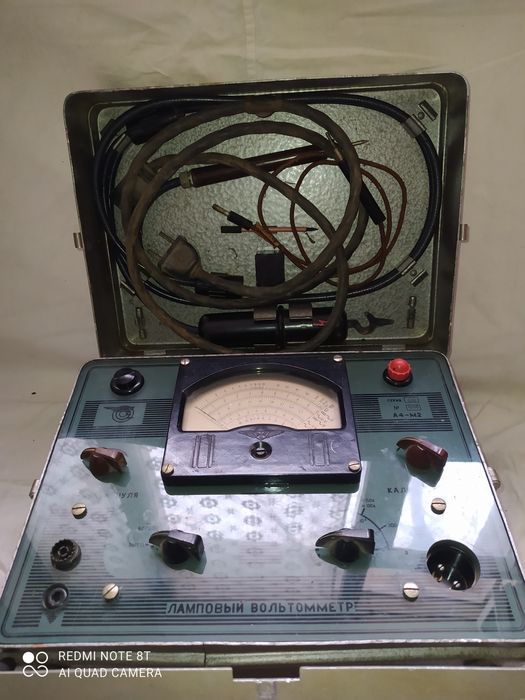 Продам вольтметр времён СССР
