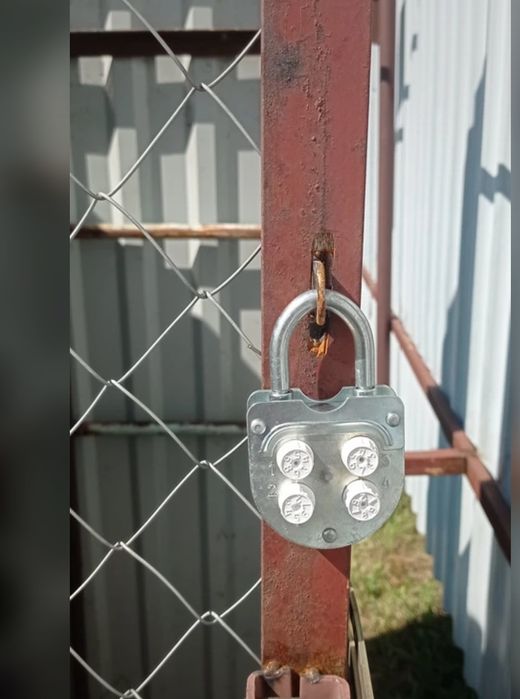 Замок кодовый новый