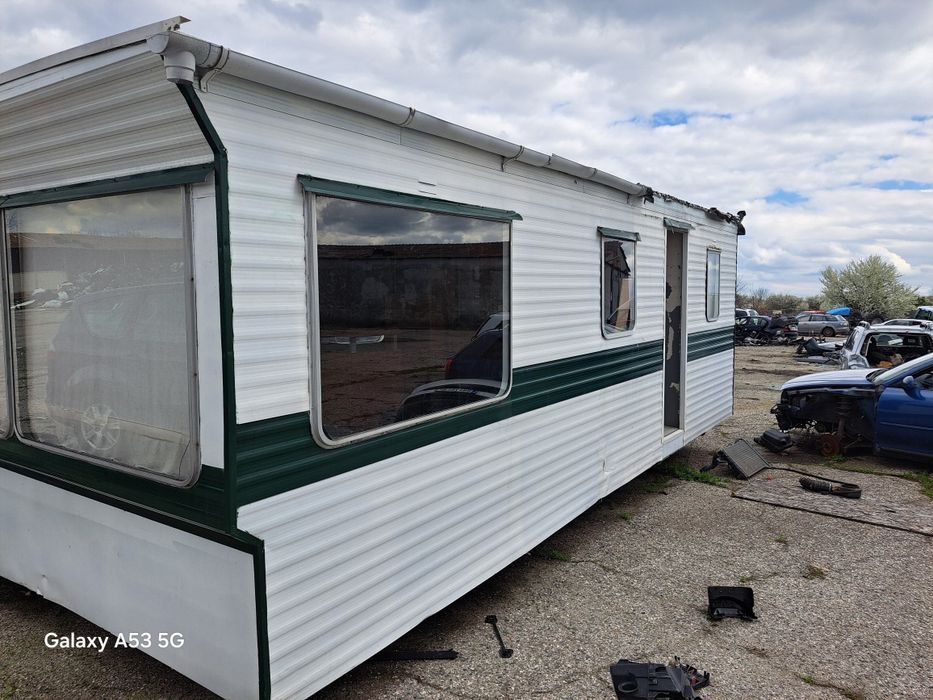 Фургон с колела / каравана / мобилни къщи