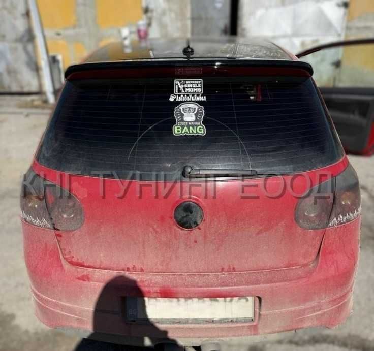 голф 5 спойлер за багажник / vw golf 5 spoiler