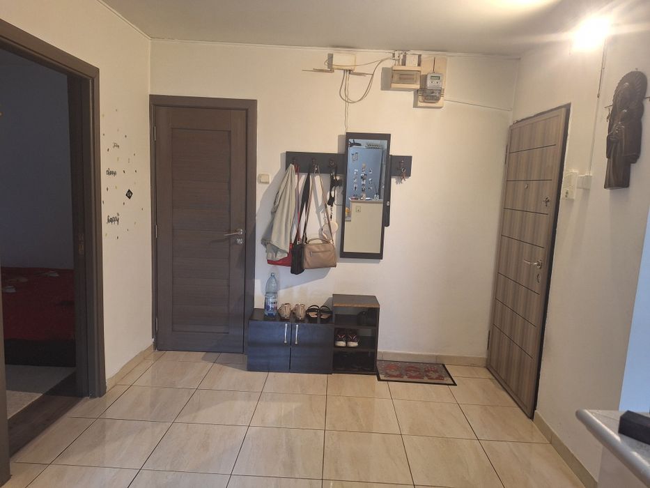 Proprietar-apartament 4 camere