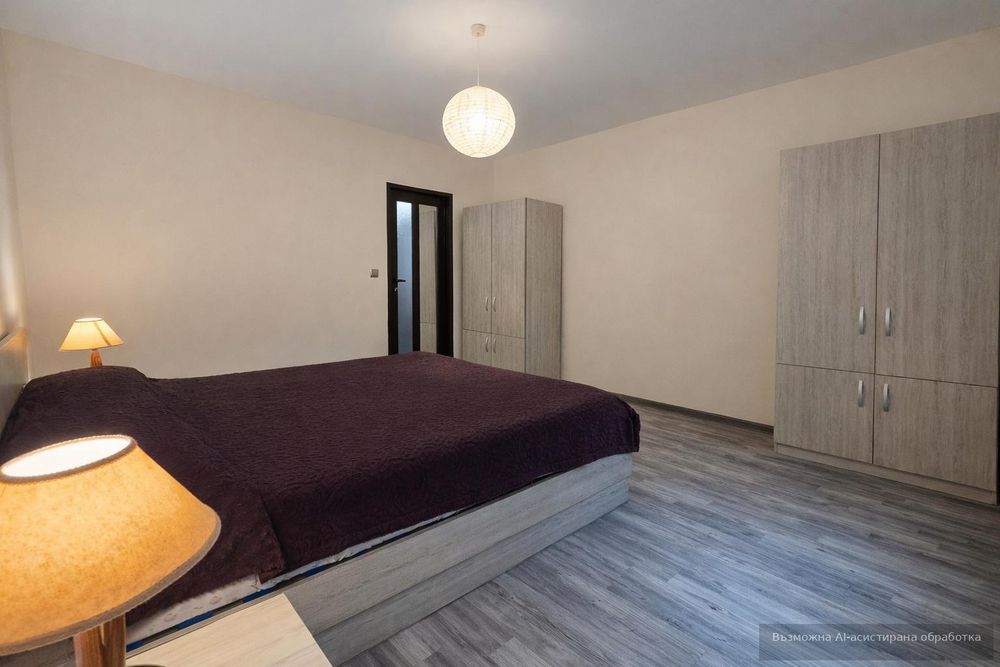 Дава се под наем Тристаен апартамент в Варна, Гръцка махала - 80 кв.м за 750 € - Снимка #4