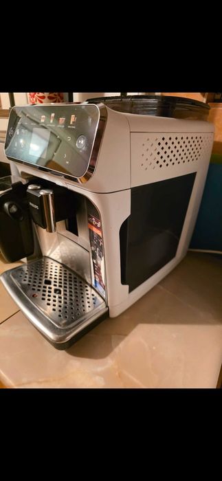 Espressor de cafea Philips, seria 5000
