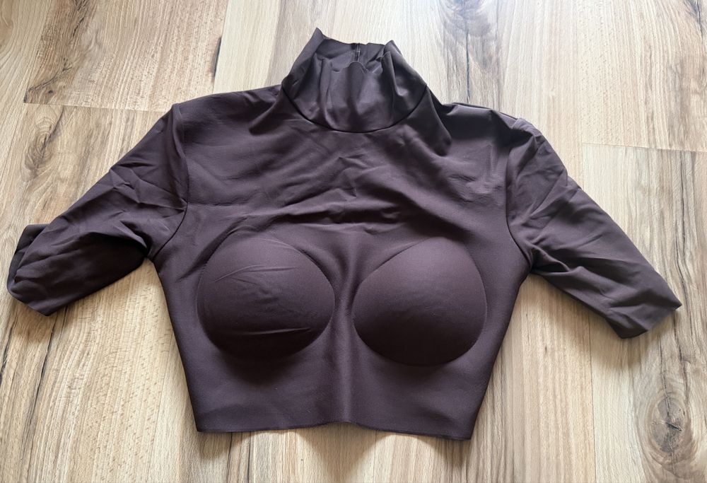 Пола панталон Zara, блуза Oysho