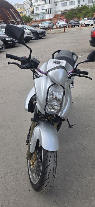 Kawasaki ER-6N 650 cc