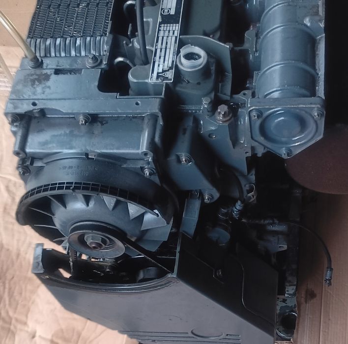 Masina spalat motor F4L 1011 f deutz 4 pistoane