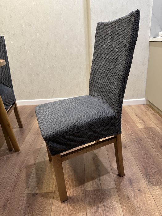 Чехлы на стулья новые