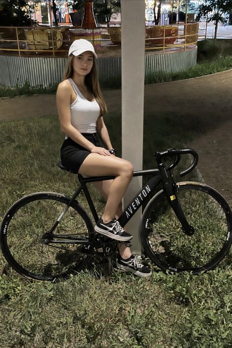 Фикс . Fixed gear . Aventon cordoba.