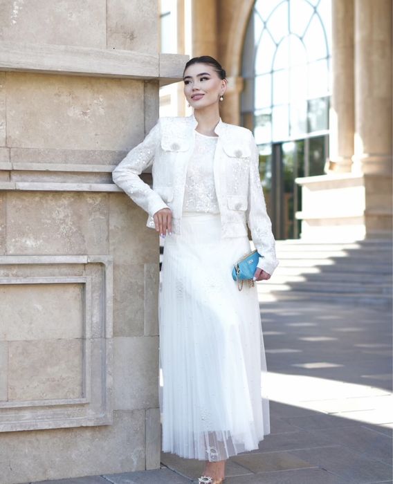 тройка Lusabitovna