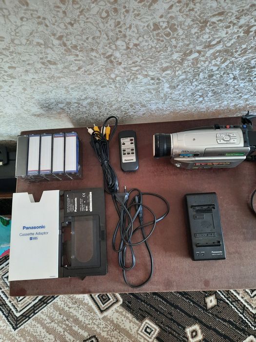 Видеокамера Panasonic NV - VZ1