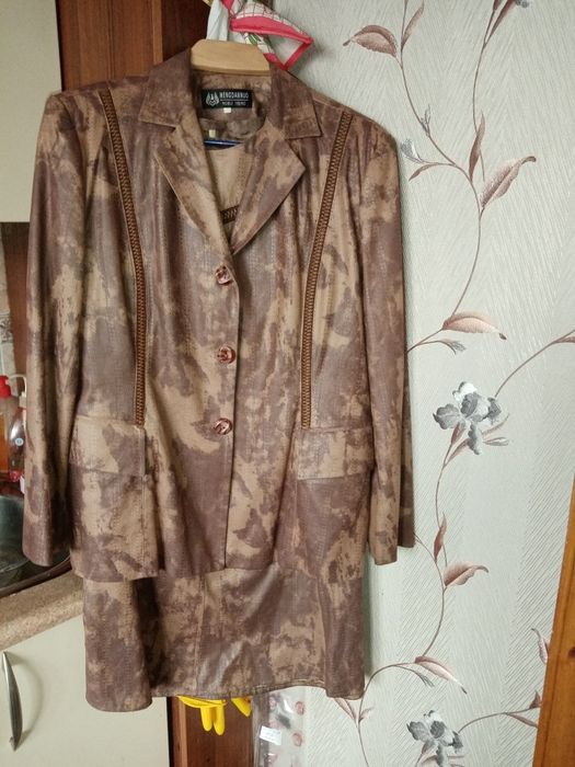 Костюм женский 50р тройка