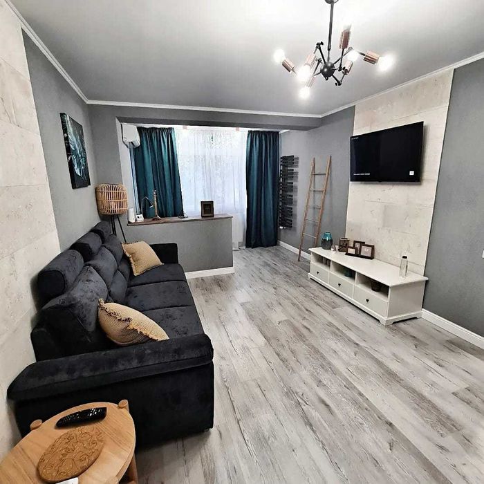 Inchiriez Apartament 2 camere Tiglina 2 -Langa Arcada