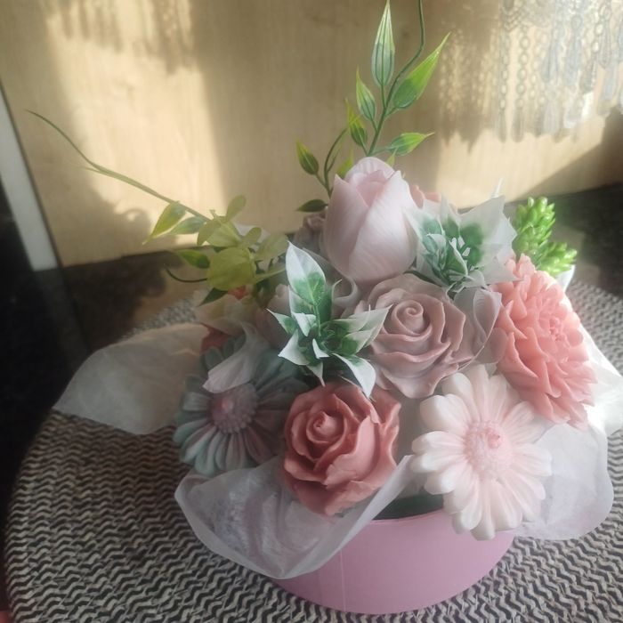 Compoziție din flori de sapun hademade