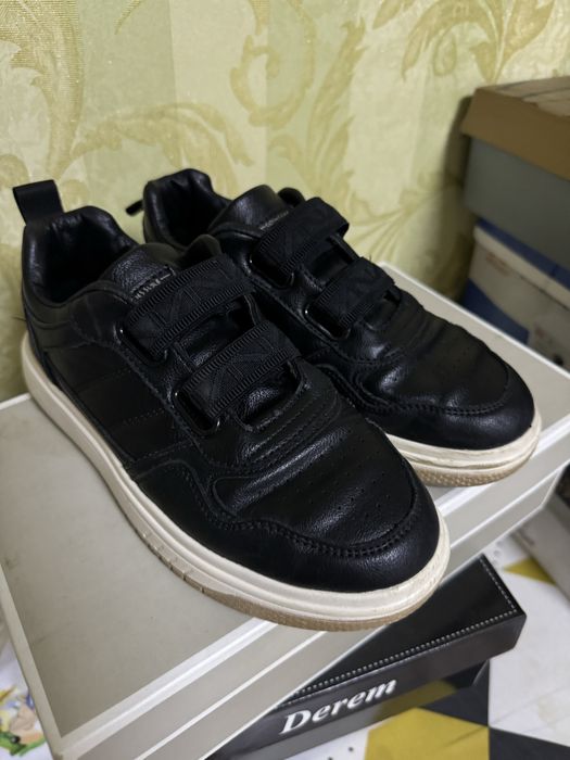 Продам подростковую обувь