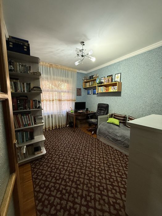 Мирабадский р-н, Куйлюк Массив 4 3/1/4 78м2 2х6 балкон не торец