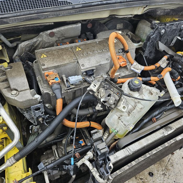 Елекическо Рено канго на части