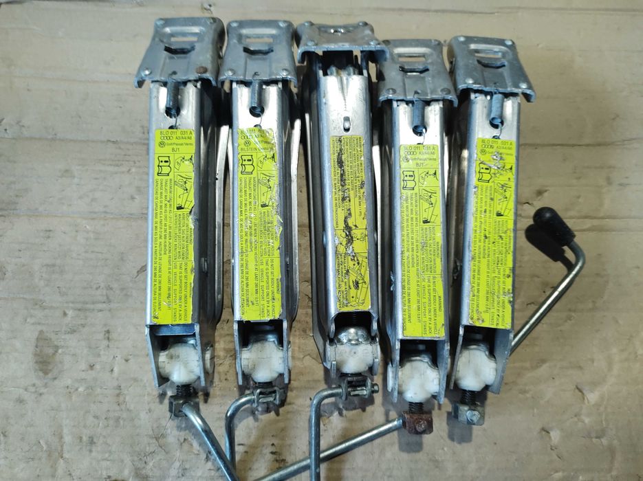 Авто Крик Авариен Крик Audi A3 Volkswagen Golf