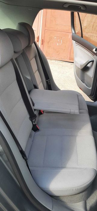 VW Golf 5 1.6 Benzina 102 Cp 2005 Inmatriculata Ro