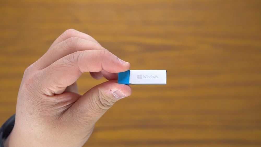 Windows 11 Pro/10 Pro/Office, Stick instalare