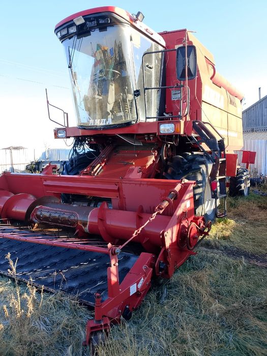 Продам комбайн Лида.