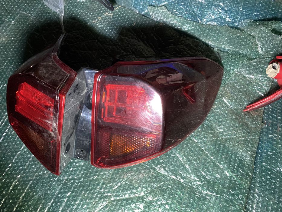 Stop Suzuki Vitara facelift 2018 - 2024 stopuri stanga dreapta led