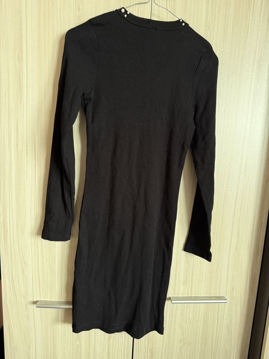 Елегантна рипсана рокля по тялото с перли – S