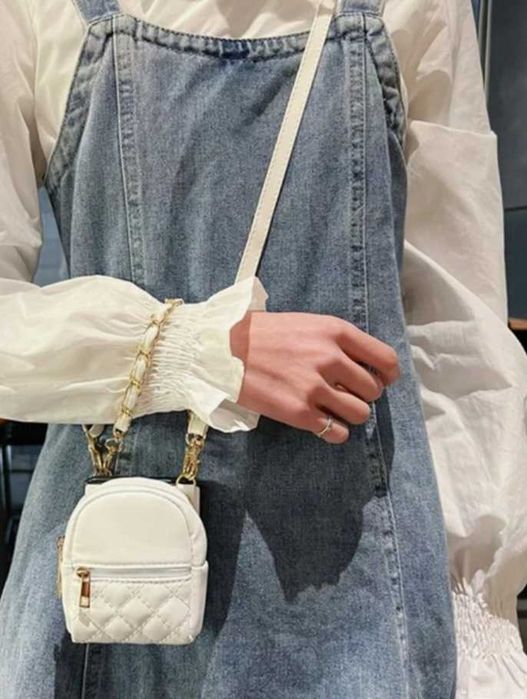 Чантичка за Samsung Galaxy Z Flip 3