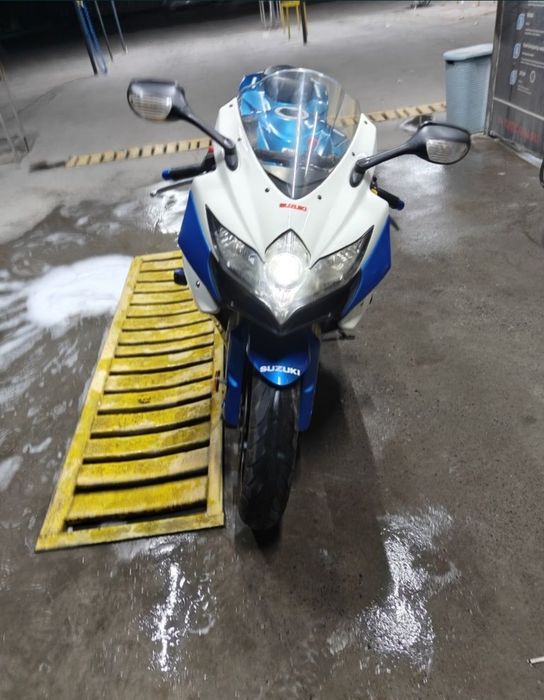 Suzuki GSX-R 600 sotiladi