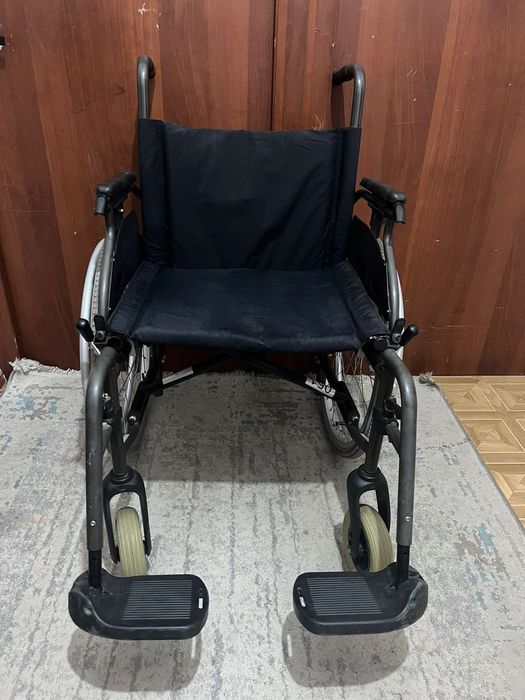 Инвалидная коляска