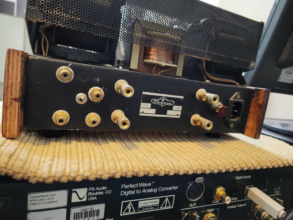 Продается авторский однотактный ламповый усилитель.