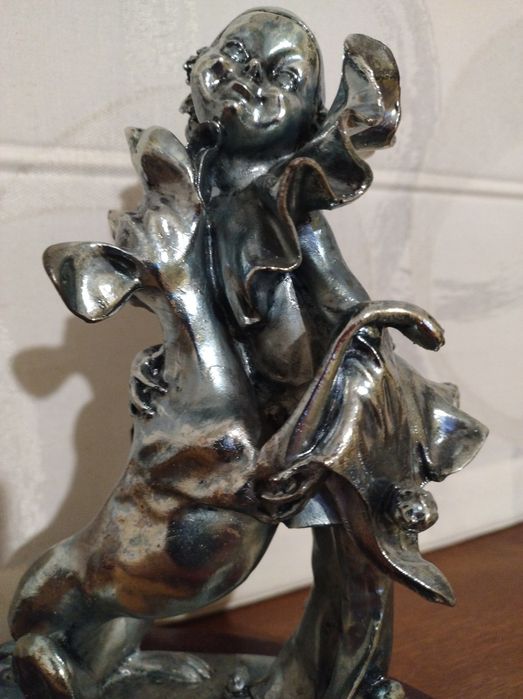 Страхотна статуя на Клоун и куче ръчна,1100 гр. Тежи