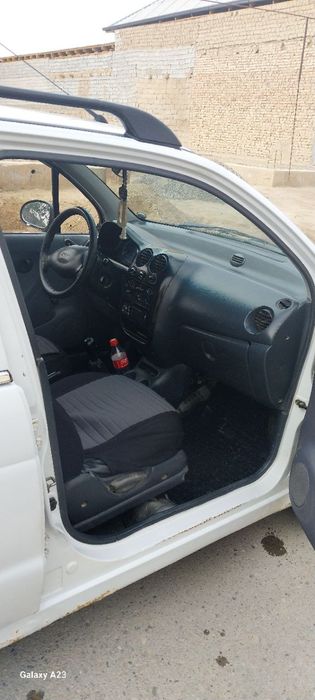 Matiz oq rangi 2004yili holati ideal 270000 yurgan