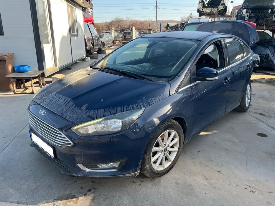 parbriz incalzit ford focus 2018 berlina albastru