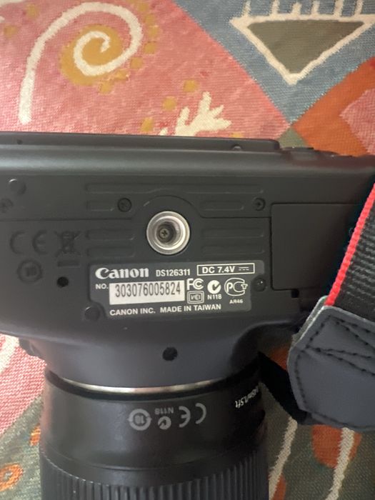 Продам фотоаппарат Canon