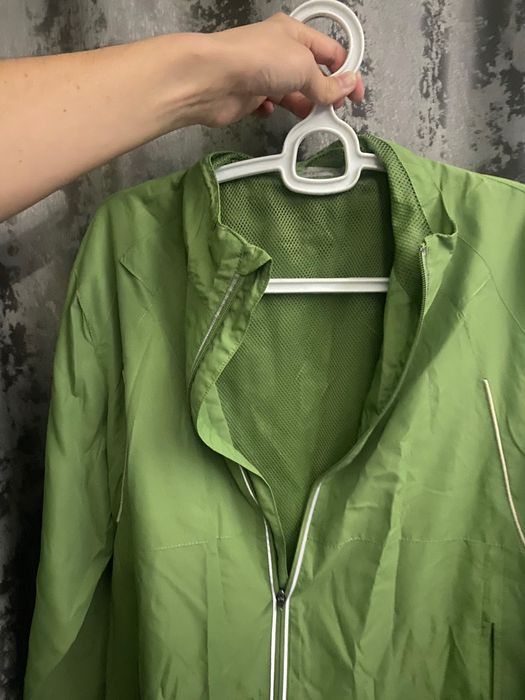 Ветровка спортивная легкая