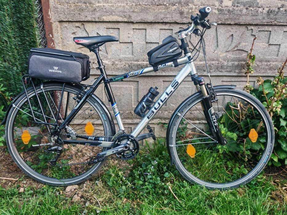 Bicicleta treeking bulls roti 28