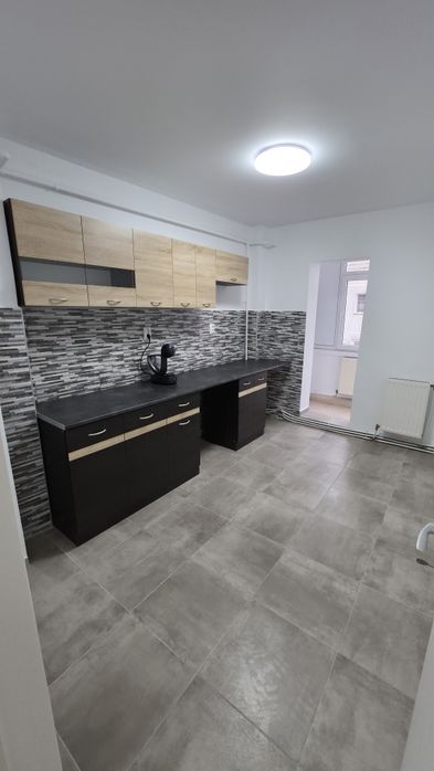 Apartament 3 camere decomandate Narcisa  str Republicii