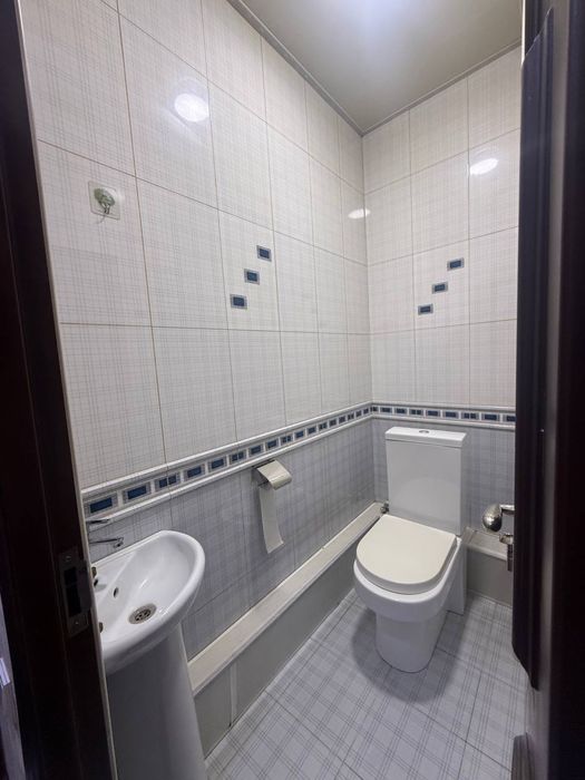 Sebzorda 4 xona remontli uy sotiladi