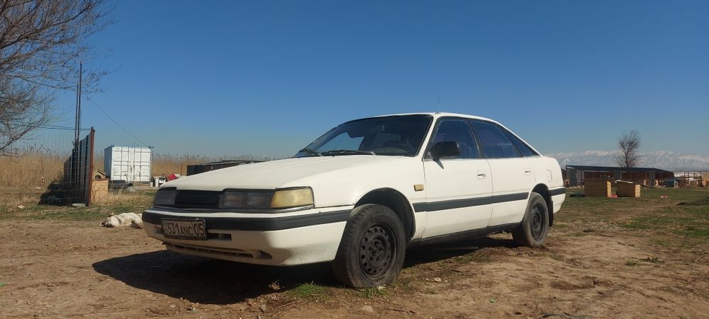 Продам машину мазду 626