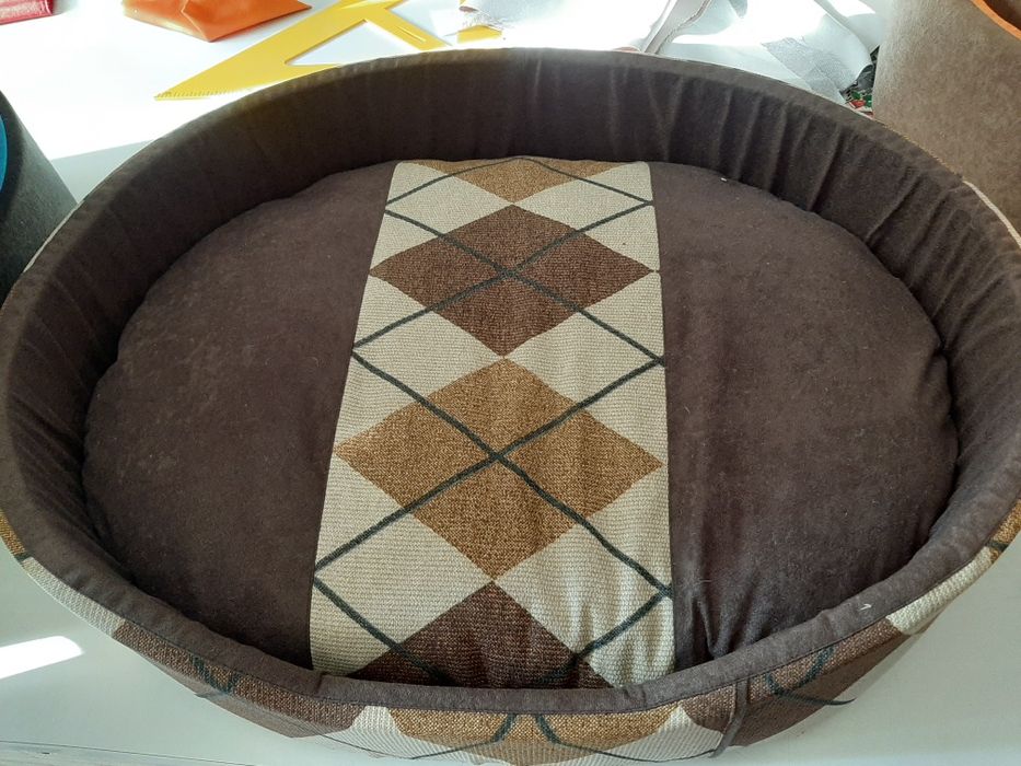 Culcus/ Patut/ Pat/ Cosulet Caini Pisici