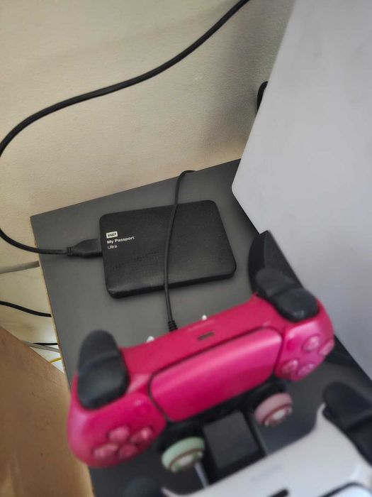 Vand PlayStation 5 Disk, 1Tb, 2Manete+hdd512,Statie Incarcare,4 jocuri