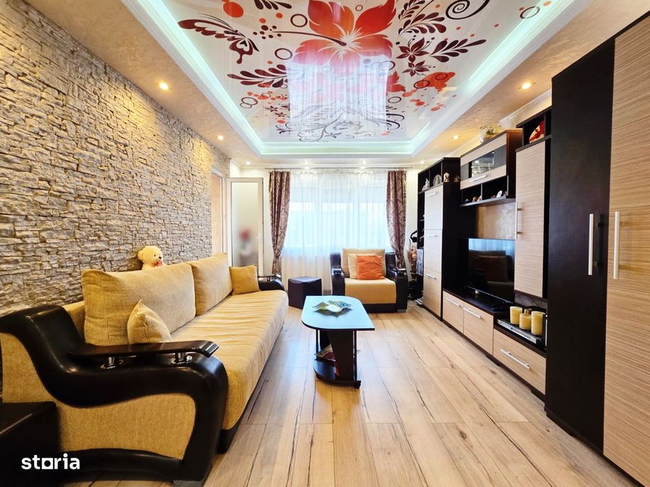 Apartament 2 camere decomandat, etaj 1, centrală proprie - Zona Alfa