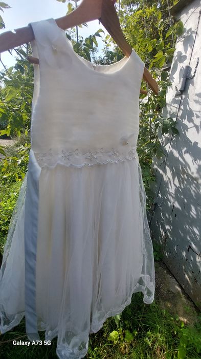 Нарядное вечернее платье