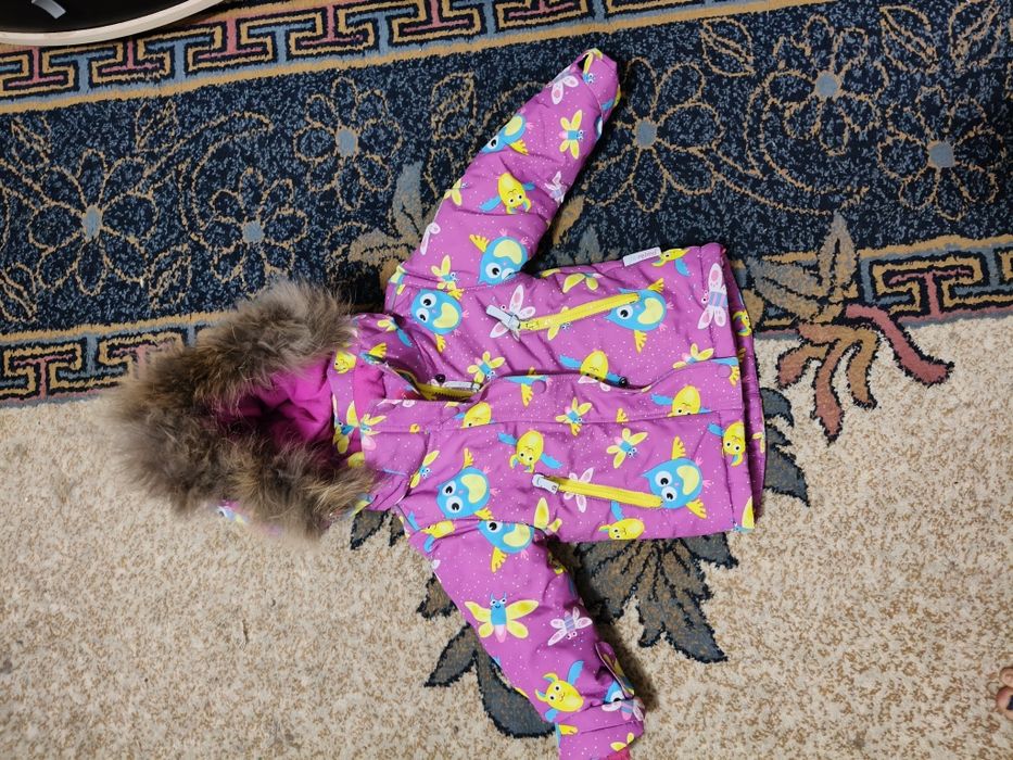 Детские куртки и комбинезоны