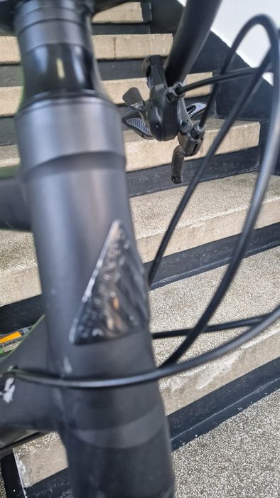 Vând bicicletă cannondale aluminiu