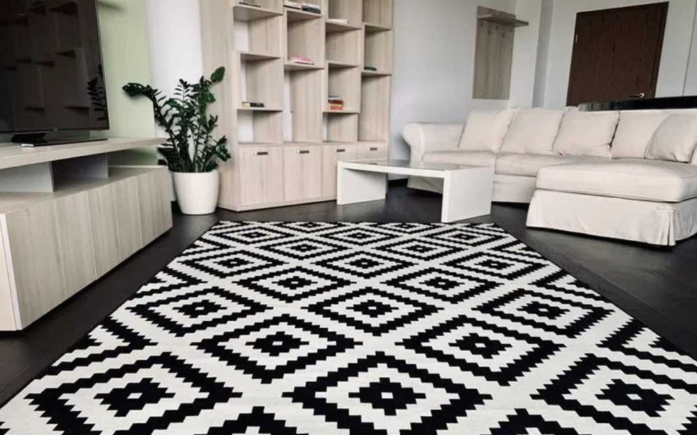 Дава се под наем Двустаен апартамент в Пловдив, Каменица 1 - 59 кв.м за 204 € - Снимка #1