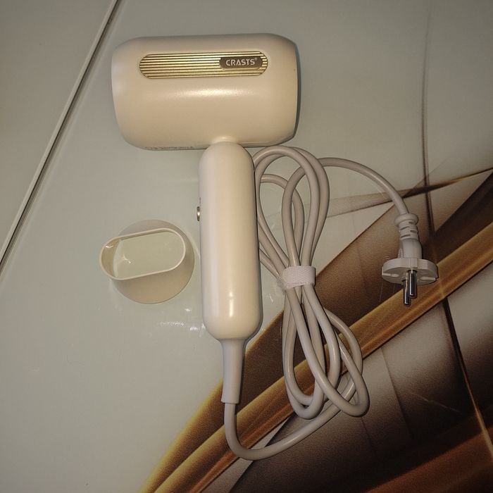 Мощен сешоар с отрицателни йони НОВ