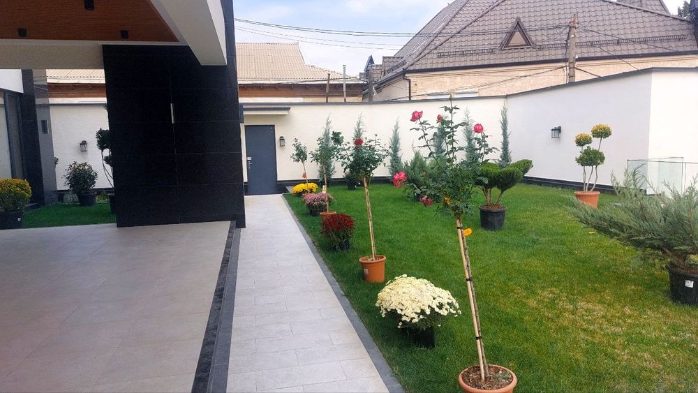 Дом в стиле хайтек в престижном районе