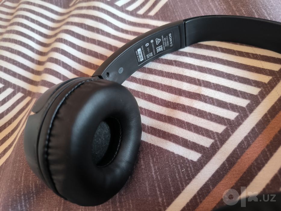 Продам оригинальные блютуз наушники Sony WH-CH500