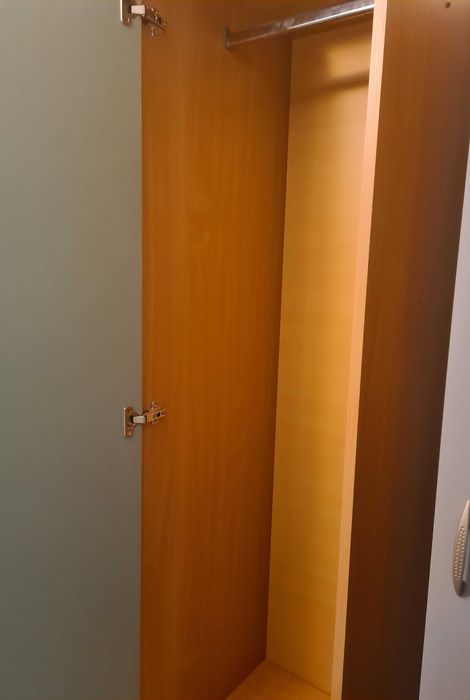 Vand două corpuri. Predare personală în Pitești. .